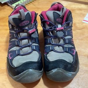 Keen shoes
